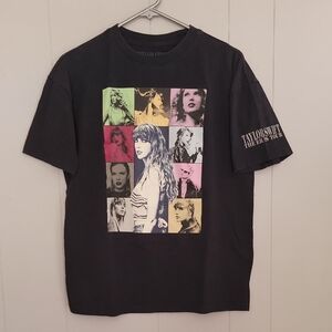 Taylor Swift The Eras Tour Shirt XS Black Photographic Short Sleeve